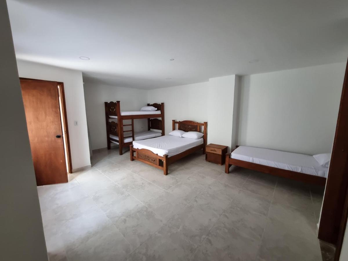 Hotel Antonella Plaza Pinchote Екстер'єр фото