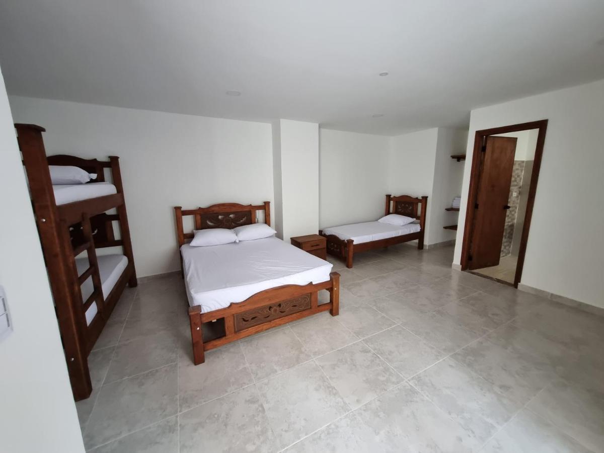 Hotel Antonella Plaza Pinchote Екстер'єр фото