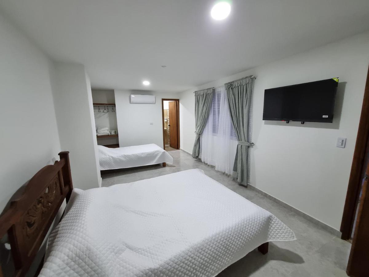 Hotel Antonella Plaza Pinchote Екстер'єр фото