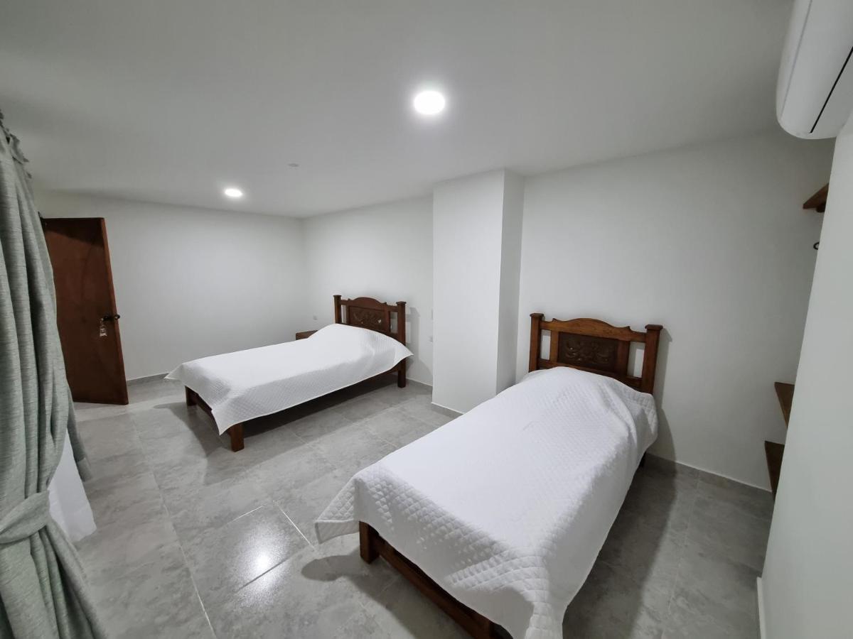 Hotel Antonella Plaza Pinchote Екстер'єр фото
